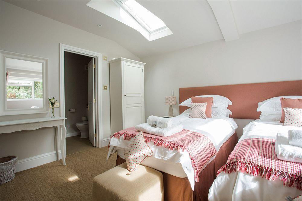 Grays Boutique B&B Бат Екстериор снимка A room at The Old Vicarage Hotel