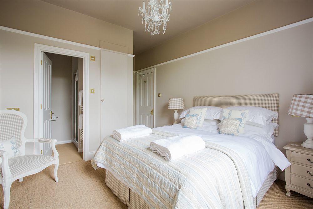 Grays Boutique B&B Бат Екстериор снимка The bedroom at The Old Vicarage